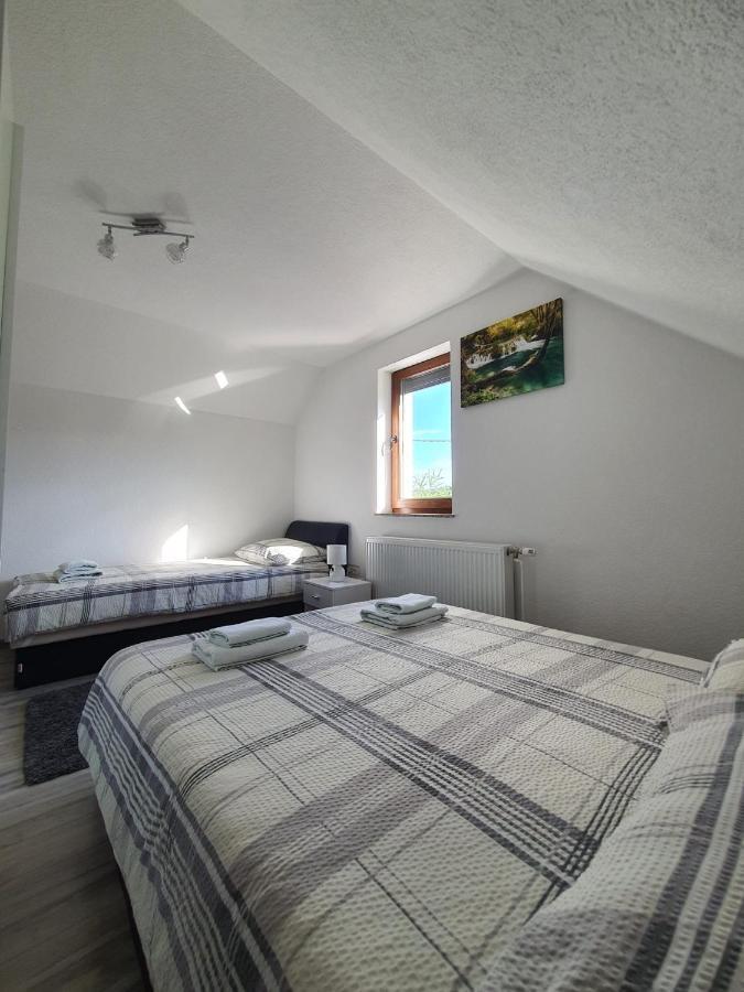 Apartments Sertic 4 Stars Poljanak Buitenkant foto